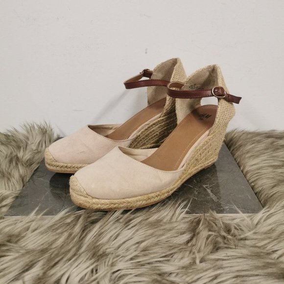 H&M Wedges - Picture 1 of 8